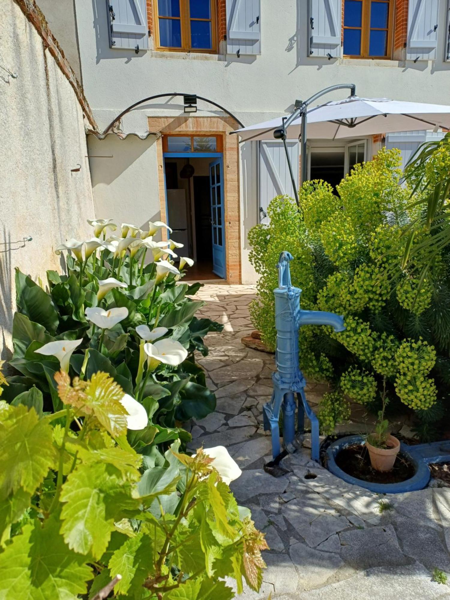 Отель Le Relais De Lezat Экстерьер фото